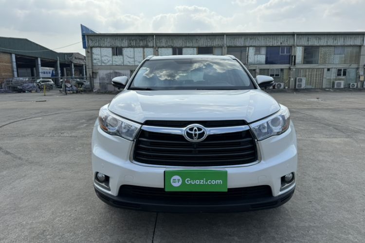 Used Toyota Highlander 2017 2.0T Two-Wheel Drive Luxury Edition 7 Seats
