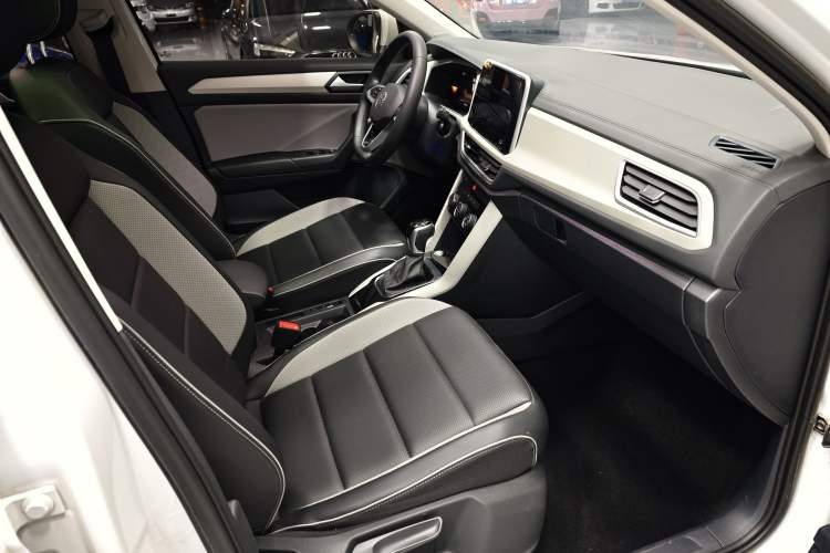 Used Volkswagen T-ROC 2023 280TSI DSG Two-Wheel Drive Time Edition
