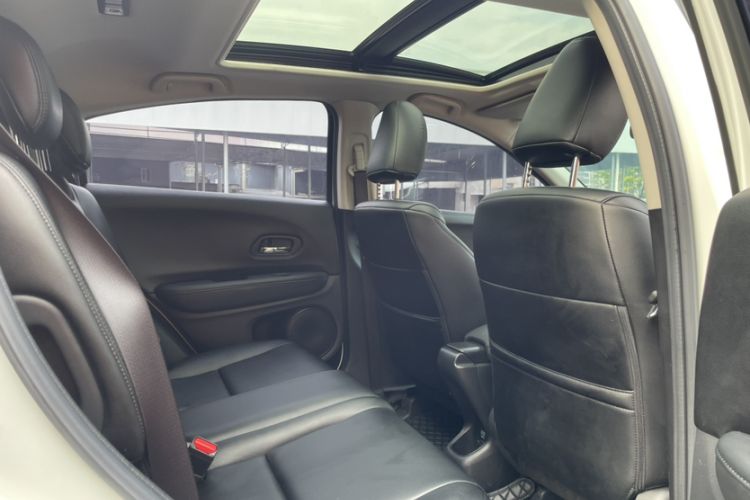 Used Honda Vezel 2020 1.5L CVT Elite Edition
