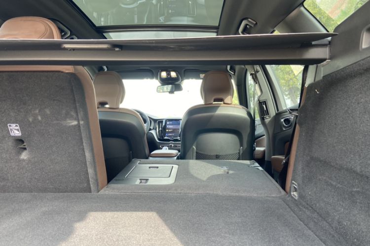 Used Volvo XC60 2024 B5 4x4 Smart Luxury Edition