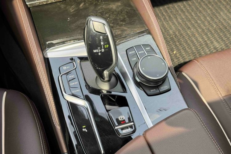 Used BMW 5 Series 2021 Updated Version 525Li Luxury Package Interior 11