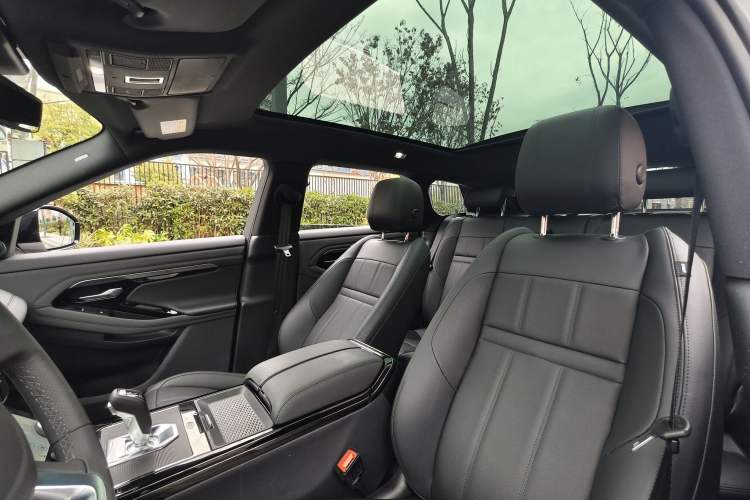 Used Land Rover Range Rover Evoque 2020 249 PS R-DYNAMIC S Blackened Sport Technology Edition