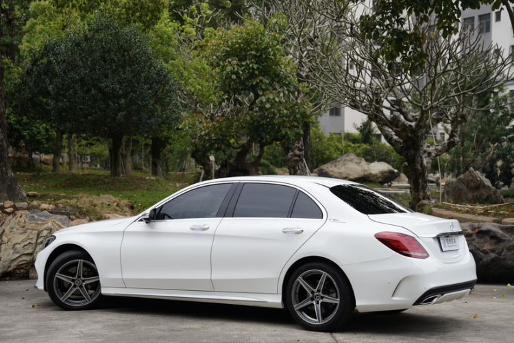 Used Mercedes-Benz C-Class 2017 C 180 L Sport Edition Exterior 7