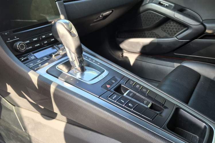 Used Porsche 718 2018 Boxster 2.0T
