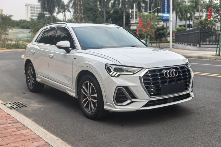 Used Audi Q3 2022 35 TFSI Progressive Dynamic Edition
