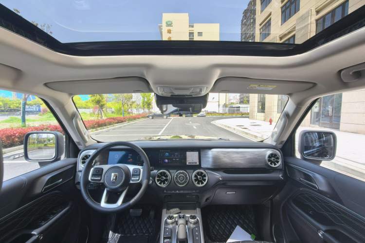 Used Tank 300 2023 Off-Road Edition 2.0T Challenger Interior 6