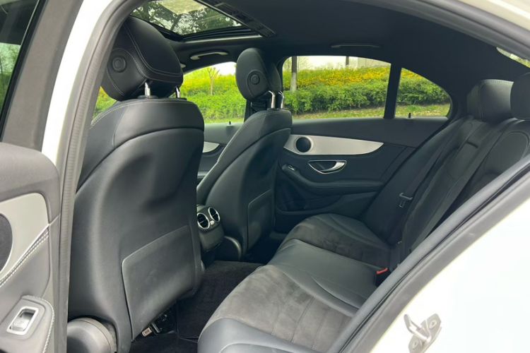 Used Mercedes-Benz C-Class 2017 C 200 Sport Edition Interior 3