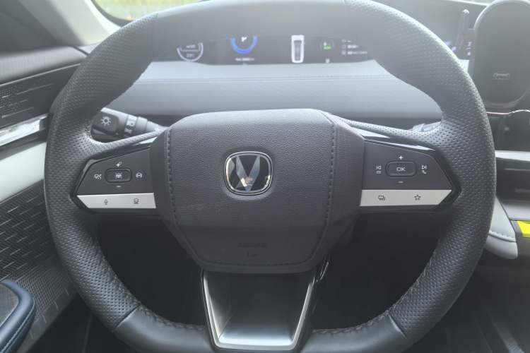 Used CHANGAN UNI-V iDD 2023 ZhiDian iDD 1.5T 113km ZhiKu Model Steering Wheel