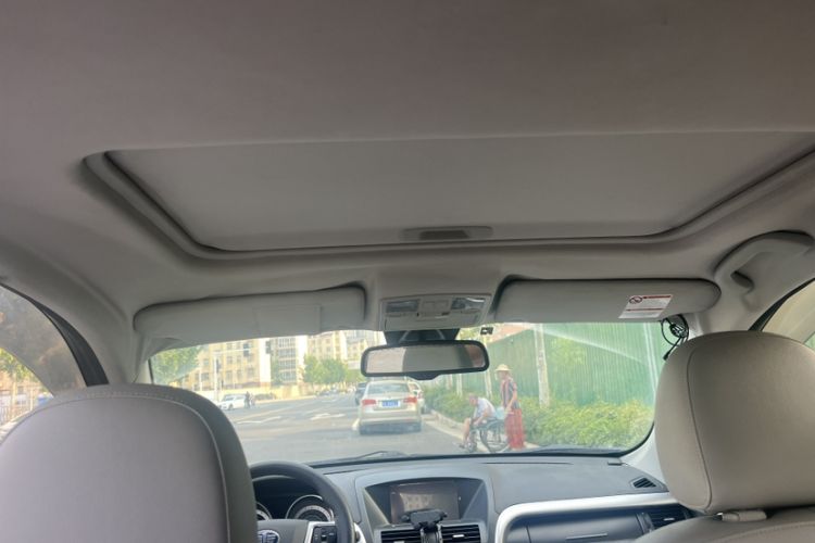 Used Bestune X80 2013 2.0L manual luxury version