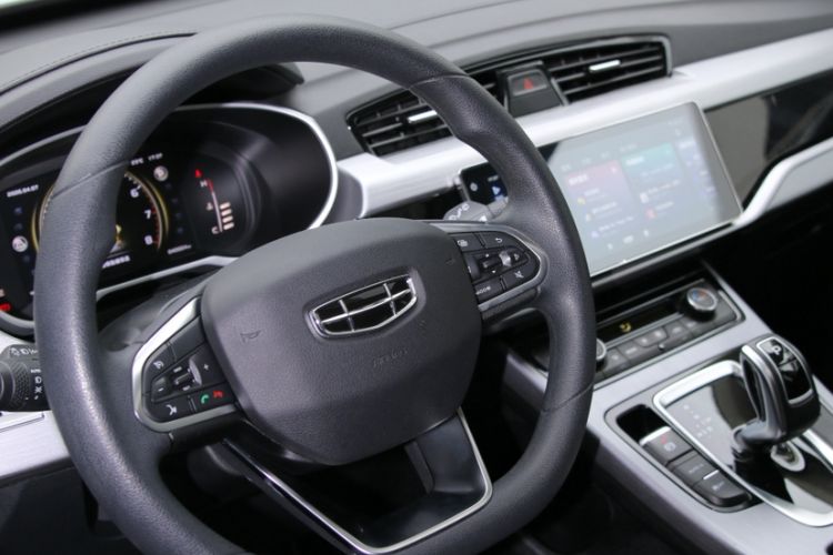 Used Geely Auto Emgrand X7 Sport 2021 Million Edition 1.8TD DCT Two-Wheel Drive Comfort Model Exterior 4