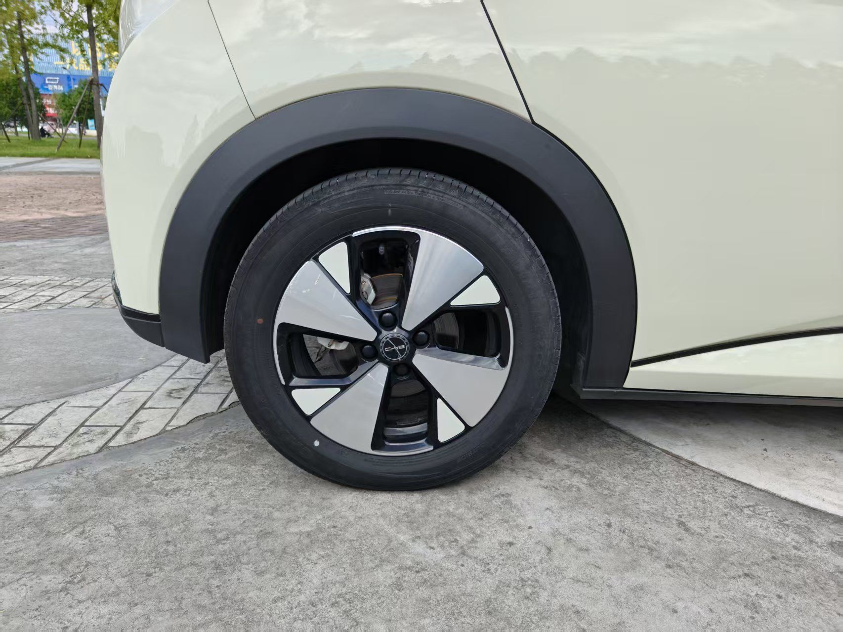 BYD Dolphin 2023 420 km Fashion Edition — снимка 20