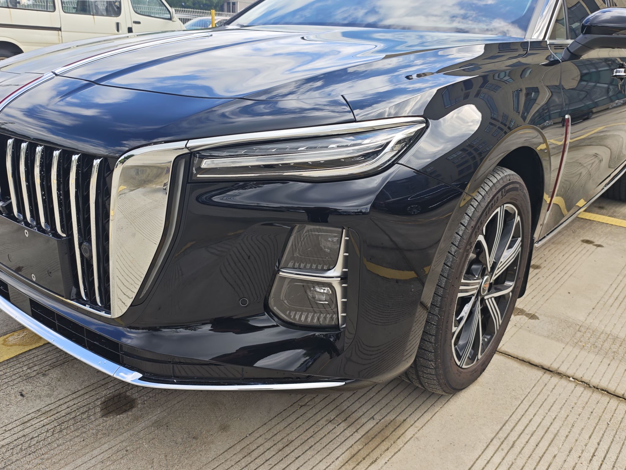 Hongqi H5 PHEV 2025 170 Super Hybrid Version — снимка 8