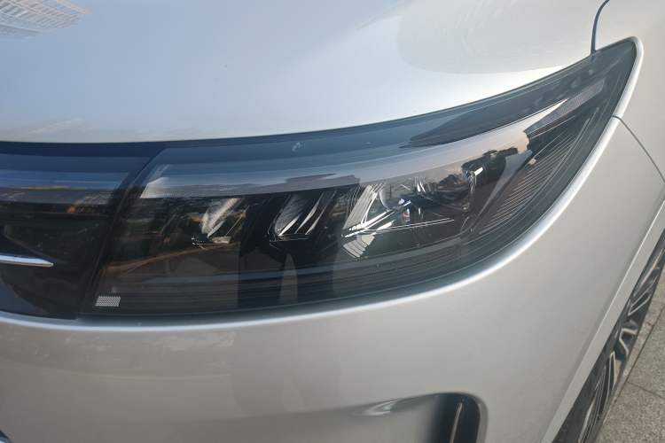 Used Hima AITO M7 2024 1.5T Intelligent Drive 4x4 Max Edition 6 Seats Left Front Headlight