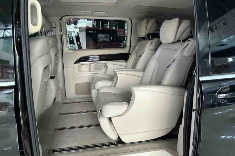 Used Mercedes-Benz V-Class 2016 V 260 Prestige Edition
