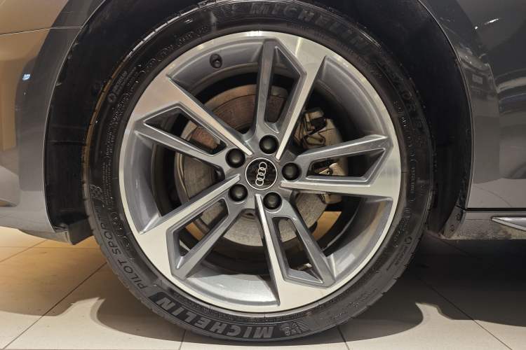 Used Audi A4L 2023 40 TFSI Fashion Dynamic Model
