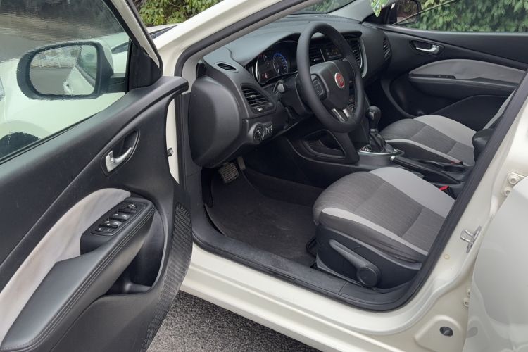 Used Fiat Viaggio 2015 1.4T Automatic Enjoyment Edition
