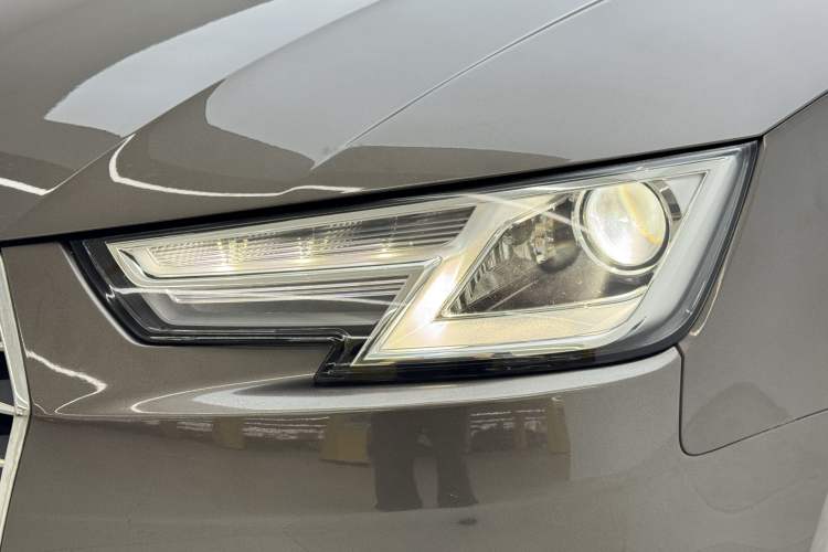 Used Audi A4L 2018 30th Anniversary Edition 30 TFSI Ambition Model Exterior 6