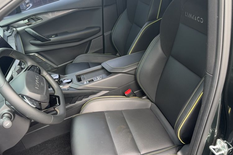 Used Lynk & Co 06 2023 Remix 1.5T Hero Left Front Seat