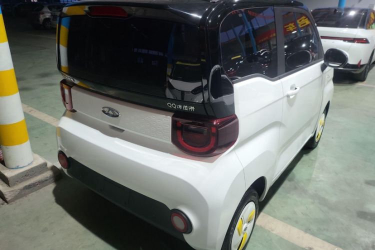 Used Chery New Energy QQ Ice Cream 2022 120km Conical Shape Lithium Iron Phosphate