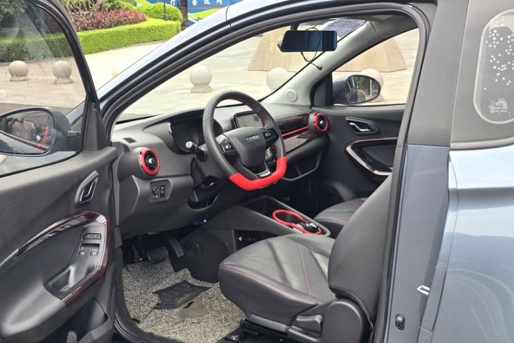 Used Chery New Energy Little Ant 2022 Sweet Pink Edition Low-Sugar Version 30kW 301km Range