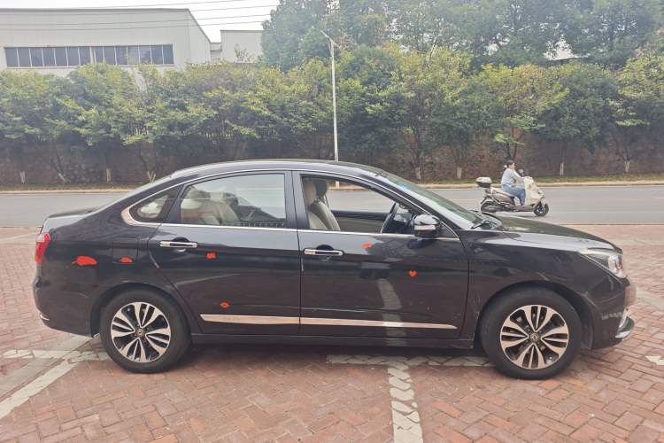 Used Dongfeng Aeolus A60 2016 1.6L Automatic Luxury Model
