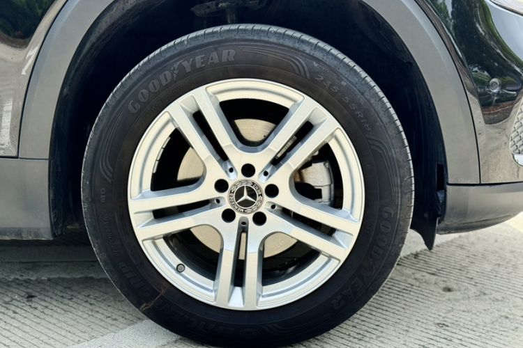 Used Mercedes-Benz GLB 2022 Second Facelift GLB 200 Fashion Edition Exterior 1