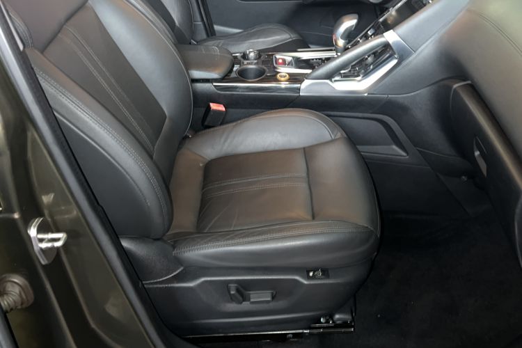 Used Peugeot 3008 2015 1.6THP Automatic Prestige Edition Right Front Seat