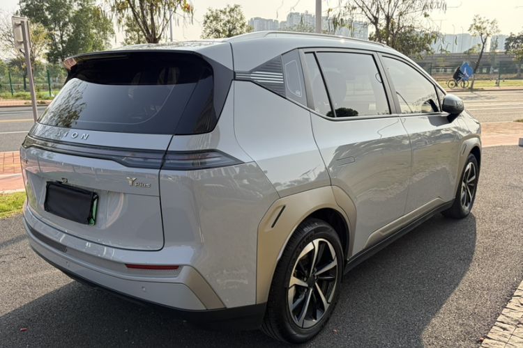 Used AION Y 2023 Plus 510 Smart Edition