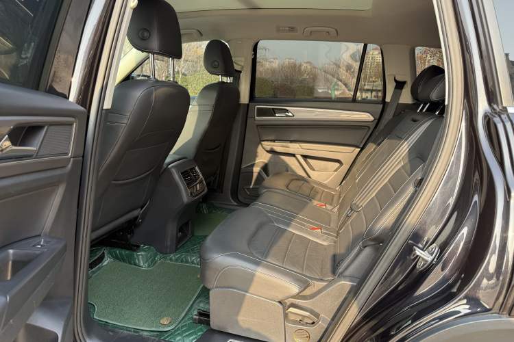 Used Volkswagen Teramont 2017 330TSI Two-Wheel-Drive Luxury Edition
