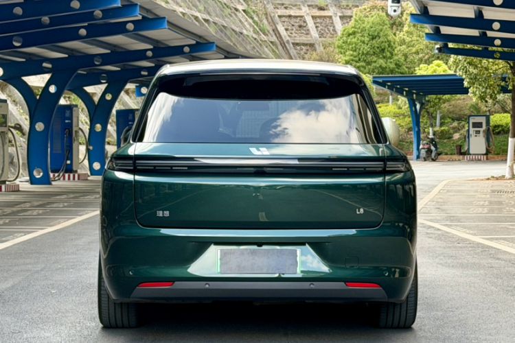 Used Li Auto L8 2024 Pro Model Exterior 9