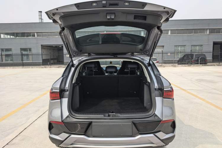 Used BYD Yuan PLUS 2022 430 km Luxury Version Exterior 7