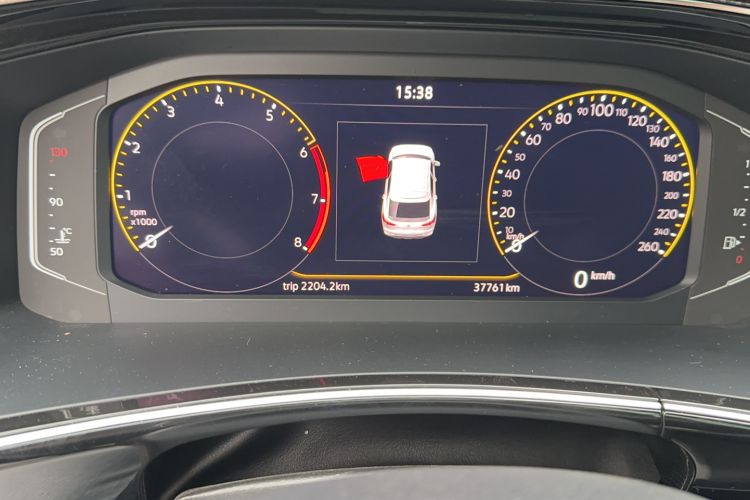 Used Volkswagen Tayron X 2020 330TSI Two-Wheel Drive Luxury Smart Connectivity Version Odometer Close Up