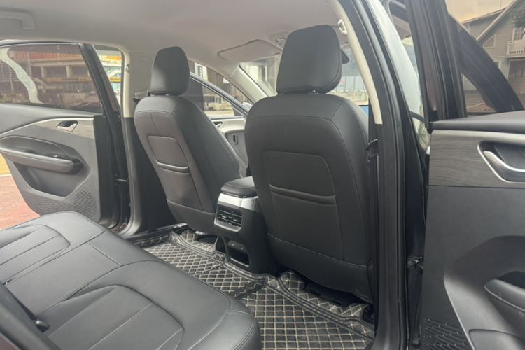Used Wuling Xingguang 2023 150 Advanced Edition Interior 5