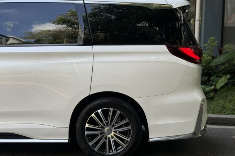 Used GAC Trumpchi M8 2021 Lingxiu Series 390T Deluxe Edition