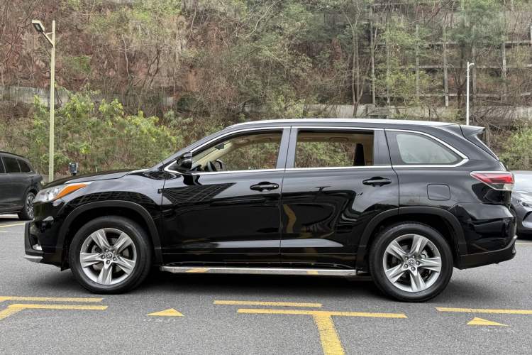 Used Toyota Highlander 2017 2.0T Four-Wheel Drive Luxury Edition 7 Seats Exterior 7