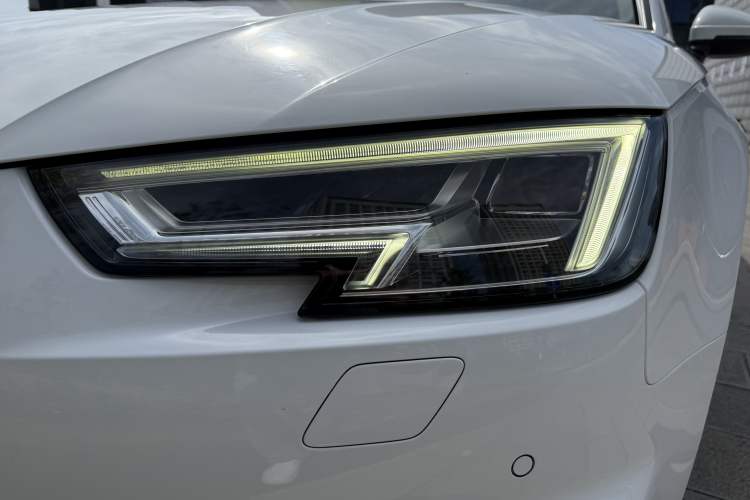 Used Audi A4L 2019 40 TFSI Ambition China VI Exterior 6
