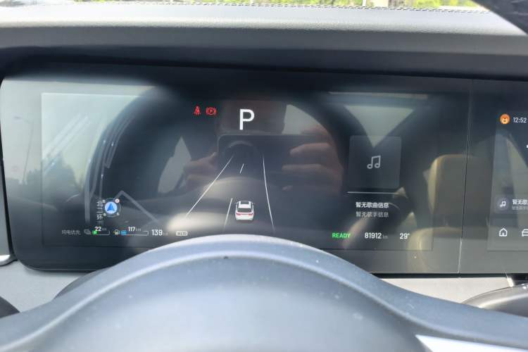 Used Li Auto ONE 2021 Extended-Range 6-Seater Version Odometer Close Up