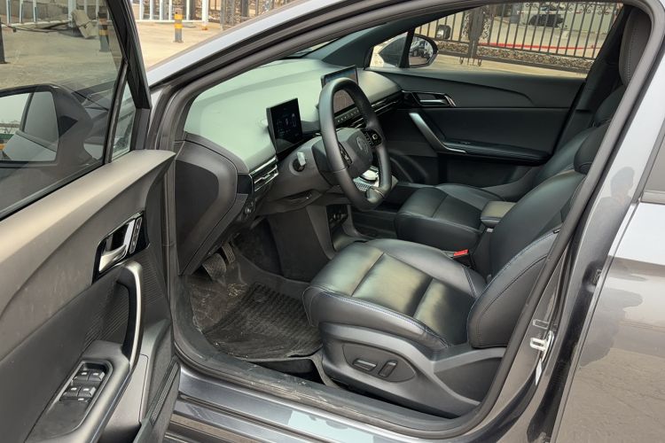 Used MG 4 EV 2023 415 km Range Sea-Faring Champion Edition Interior 1