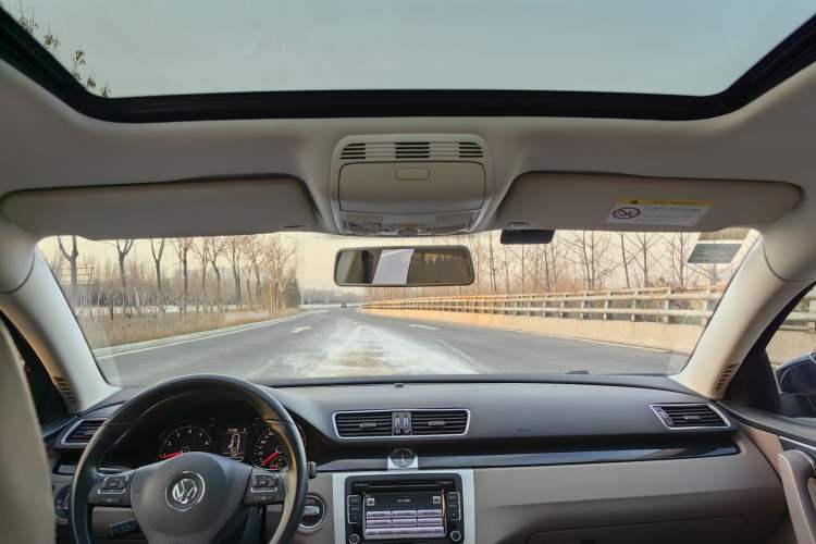 Used Volkswagen Magotan 2015 1.8TSI Luxury Model
