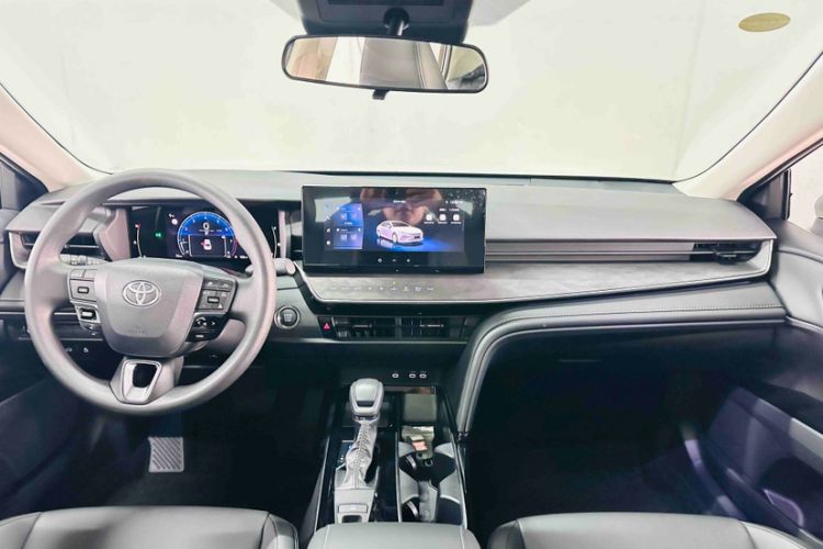 Used Toyota Camry 2026 Model 2.0E Elite Edition
