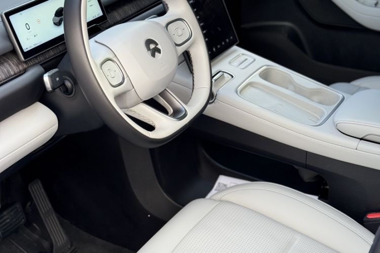 Used Nio ES6 2024 75 kWh
