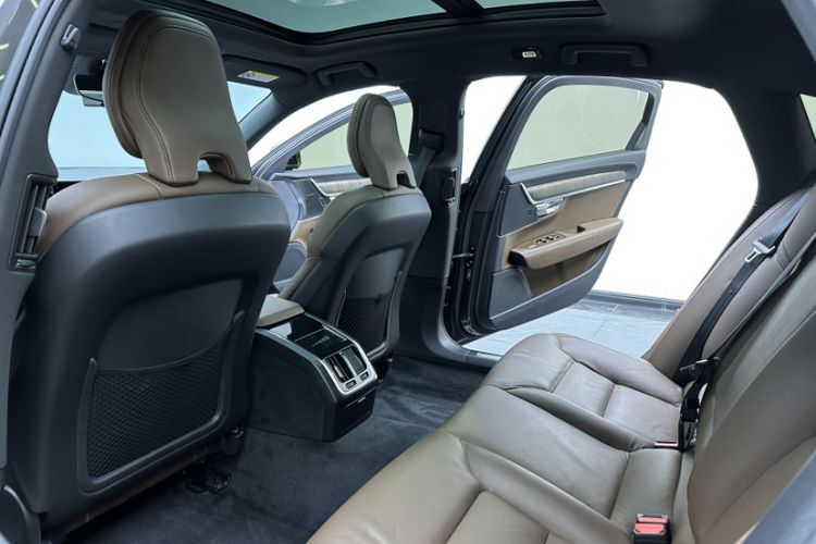 Used Volvo S90 2022 B5 Zhiyuan Luxury Edition
