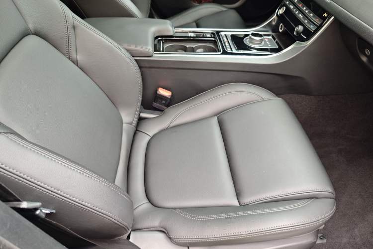 Used Jaguar XFL 2020 XFL 2.0T P200 Two-Wheel-Drive Elite Edition