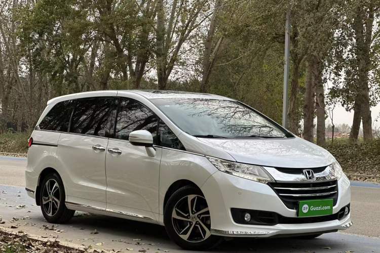 Used Honda Odyssey 2015 Revised Version 2.4L Supreme Edition
