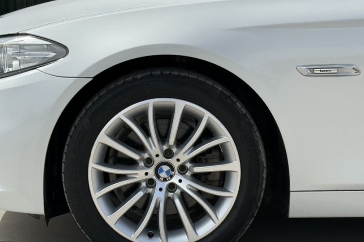 Used BMW 5 Series 2014 525Li Luxury Design Package
