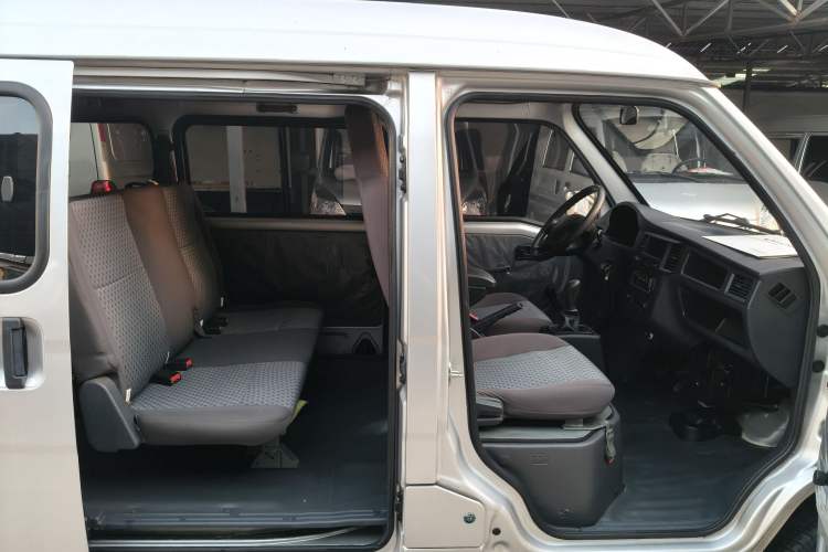 Used Wuling Zhiguang 2020 1.2L Practical Model China VI LSI