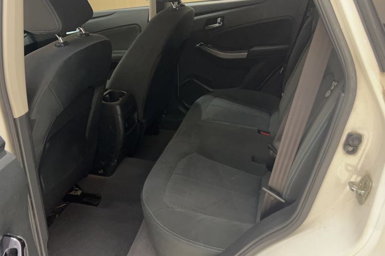 Used Venucia T70 2016 2.0L Manual RuiQu Version
