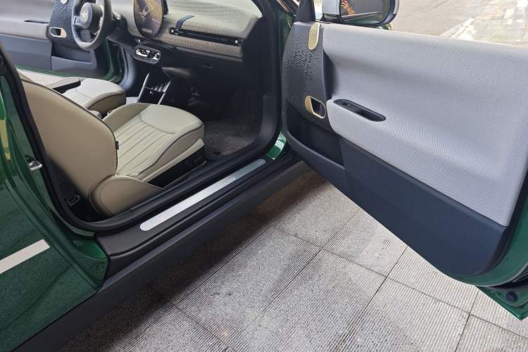 Used MINI Electric MINI COOPER 2024 452km COOPER SE 1/65 Limited Edition