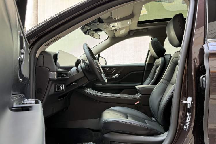 Used Lincoln Corsair 2023 2.0T Two-Wheel-Drive Luxury Edition