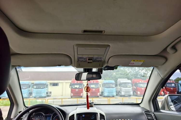 Used Chevrolet Captiva 2015 2.4L Two-Wheel Drive Urban Version 7 Seats